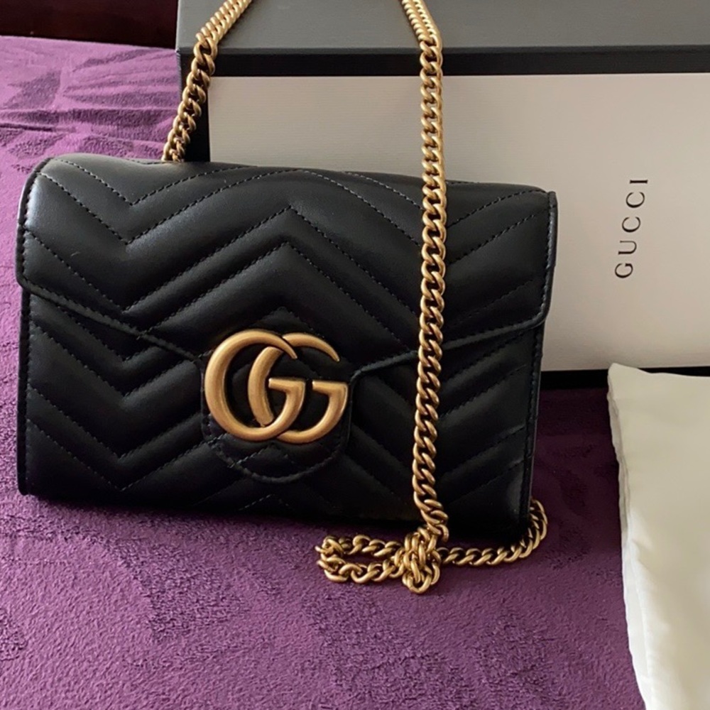 🚫SOLD🚫 Gucci Marmont matelasse Wallet on Chain